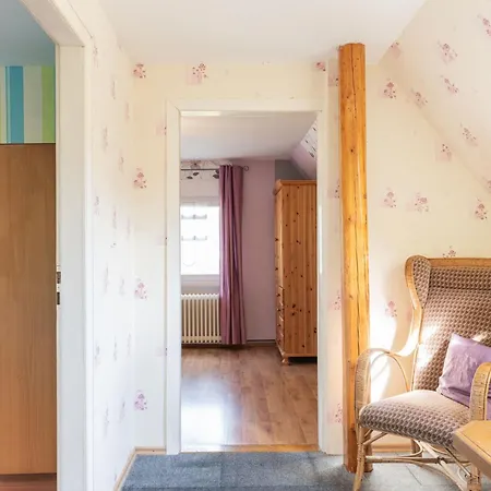 An Der Eichenallee, 35200